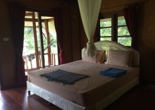 Номер Deluxe в Namtok Bungalows