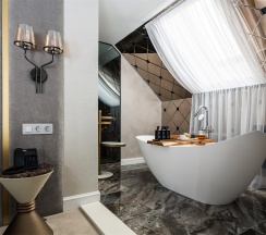 Джуниор Сюит Президент HISTORY (Junior Suite President HISTORY) в History Boutique Hotel&Spa