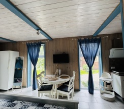 Двухместный просторный номер в Manzerok house