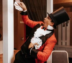 Премиум в За Кулисами