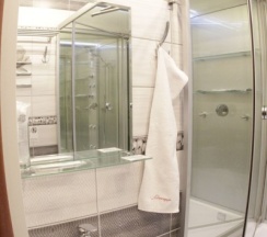 Четырех местный стандарт с двумя двухспальными кроватями в Мансарда