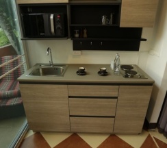 Двухместный номер Deluxe с балконом двуспальная кровать в Guesthouse Liam's Suan Dok Mai