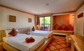 Двухместный номер Superior с видом на сад 2 отдельные кровати в Phuket Island View Resort