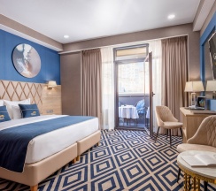 Стандарт с балконом в Gold inn Garden