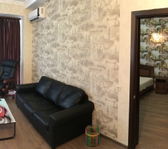 Четырёхместный люкс с балконом в Центральный