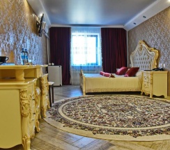 Двухместный номер Superior двуспальная кровать в Banqueting & Guest House Pomest'e