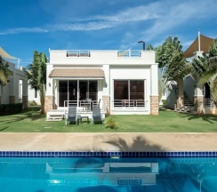 Вилла Executive с 2 комнатами с видом на бассейн в Отель The Oriental Beach Pearl