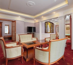 Сюит Голден Гарден в Author Boutique Hotel