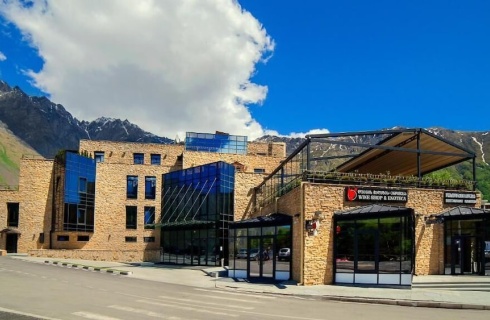 Грузия, Степанцминда: Отель Porta Caucasia Kazbegi