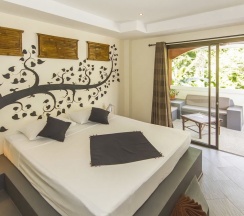Двухместный номер Deluxe двуспальная кровать в Sallamai Resort