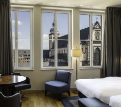 Двухместный номер с видом на Кёльнский собор 2 отдельные кровати в Hilton Cologne