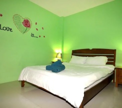 Двухместный номер Standard двуспальная кровать в Enrico Hostel Patong