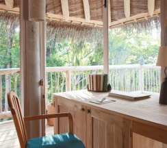 Люкс With Pool Crusoe с 3 комнатами в Soneva Fushi