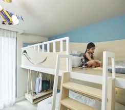 Семейный номер Standard с балконом в Centara Sonrisa Residences & Suites Sriracha