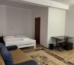 Трёхместный семейный номер Standard в Five Seasons