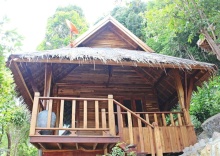 Бунгало Deluxe в Phi Phi Phu Chalet Resort