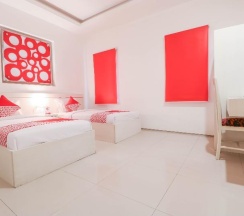 Двухместный номер Standard 2 отдельные кровати в OYO 1489 Simona Hotel