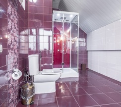 Двухместный полулюкс Мансарда с красивым видом из окна двуспальная кровать в Театр