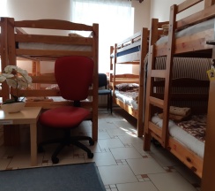 Кровать в общем номере в Hostel H.O.