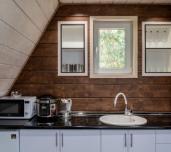 Семейный коттедж с балконом в Сопка