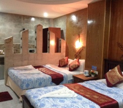 Коттедж с видом на воду в Ruan Mai Naiyang Beach Resort