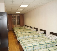 Кровать в общем номере в Натали