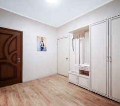 Люкс двухкомнатный с ванной в Лабиринт