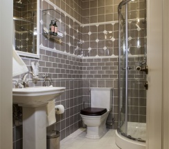 Люкс " Альфред фон Вакано" в Дом Cивре