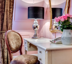 Улучшенный номер с видом во внутренний двор в Dom Boutique Hotel