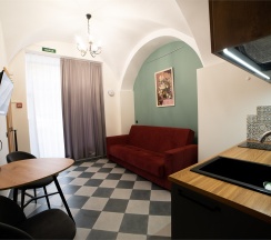 Апартаменты с двумя кроватями, кухней-гостиной  и отдельным входом в Двенадцать