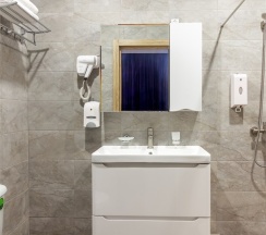 Четырехместный семейный номер Deluxe с кроватью размера "King Size" в GemstButikHotel