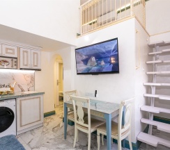 Двухуровневый номер в античном греческом стиле в Греческий Олимп