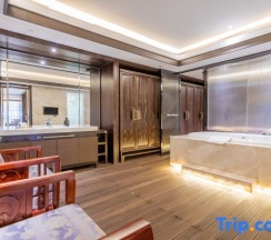 Семейный люкс в Rising Hot Spring Resort Kunming