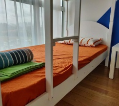 Кровать в общем номере в SkyBed Over The Sky Hostel @Regalia Suites & Residences KL
