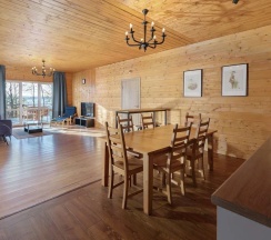 Коттедж на 8 персон в Жемчужина