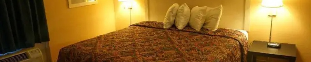 Двухместный люкс двуспальная кровать в The M Hotel International Drive Near Universal Orlando