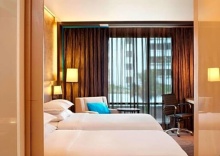 Двухместный номер Deluxe двуспальная кровать в Four Points by Sheraton Bangkok, Sukhumvit 15