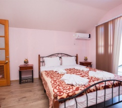 Двухместный номер c 1 двуспальной кроватью в Hotel-st