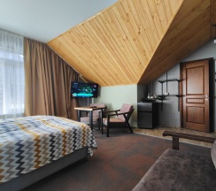 Стандарт улучшенный (№17)с видом на лес и горы в Намира