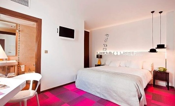 Номер Deluxe с балконом в Casual Ilbira Granada Hotel