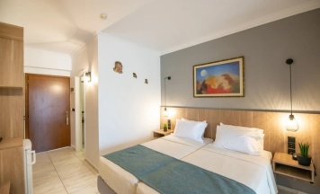 Двухместный номер (2 отдельные кровати) в Selini Suites