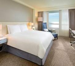Двухместный номер Deluxe с видом на залив (двуспальная кровать) в Fontainebleau Miami Beach