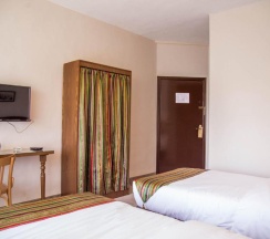 Трёхместный номер Standard в Antika Amman Hotel