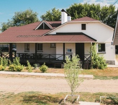 4-местный коттедж эконом (с завтраком) в Путина