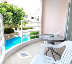Двухместный номер Standard с видом на бассейн двуспальная кровать в Phu View Talay Resort