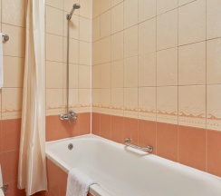 Четырёхместный номер семейный Стандарт с 2 комнатами с балконом в Alean Family Riviera