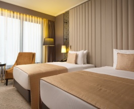Двухместный номер с террасой 2 отдельные кровати в Double Tree by Hilton