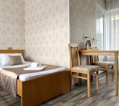 Трёхместная комната в Корнилофф от Травел Хотелс Антураж