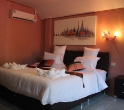 Двухместный номер Standard с видом на город двуспальная кровать в Samui Green Hotel