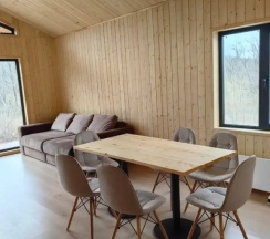 Коттедж с балконом в BarnHouse